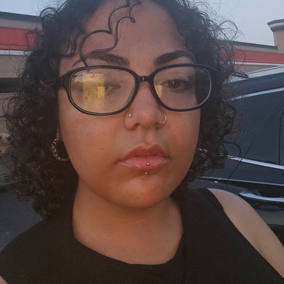 Meet your Posher, Luna - Picture 1 of 1